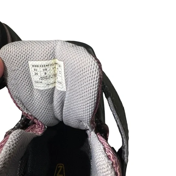 Keen Kids Black and Pink Boots - Picture 4 of 5